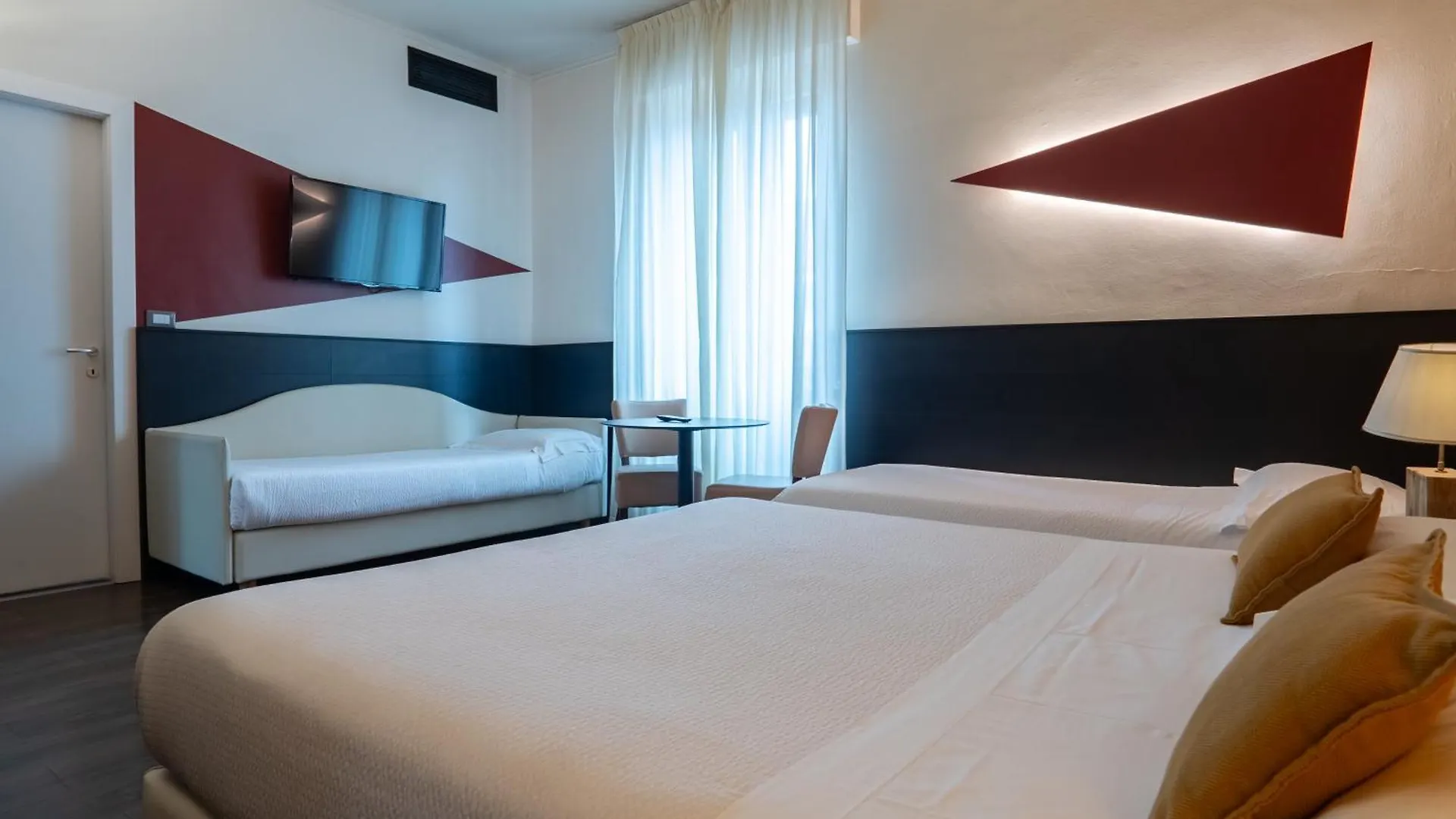 Hotel Italia Verona 3*,