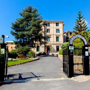 https://villa-levi.hotelitalianriviera.com