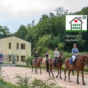  Vakantieboerderij Altobello