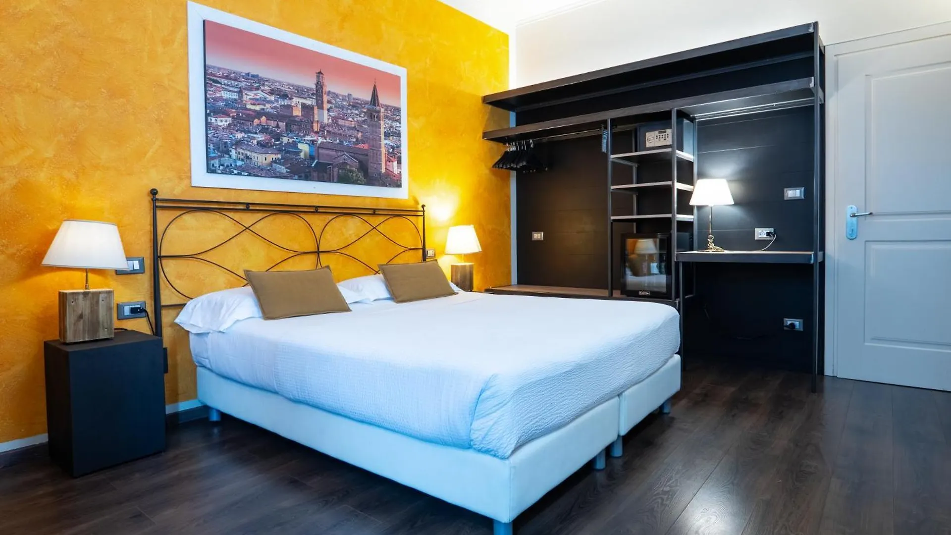 Hotel Italia Verona 3*,